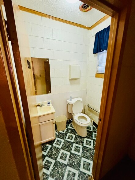 More Photos Of 1838 Gordon Ave, Yazoo City Religious Facility For Sale