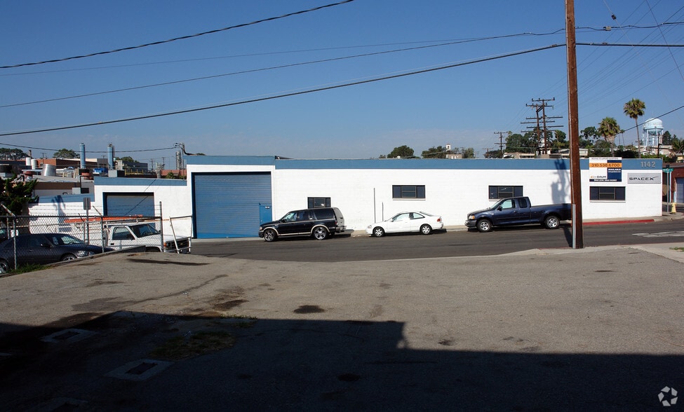 More Photos Of 1142 E Grand Ave, El Segundo Manufacturing For Lease