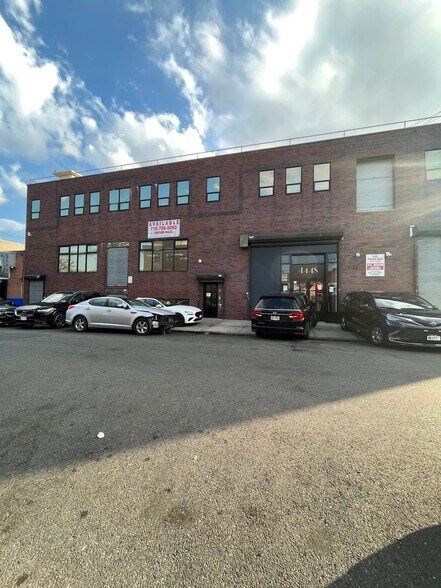 Primary Photo Of 1554 63rd St, Brooklyn Warehouse For Lease