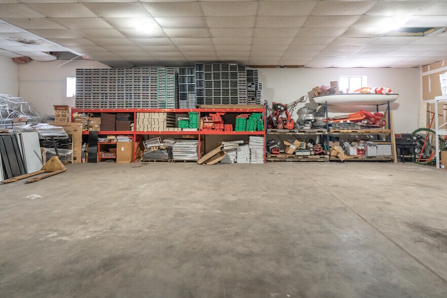 More Photos Of 1100 Basin Ave, Bismarck Flex For Sale