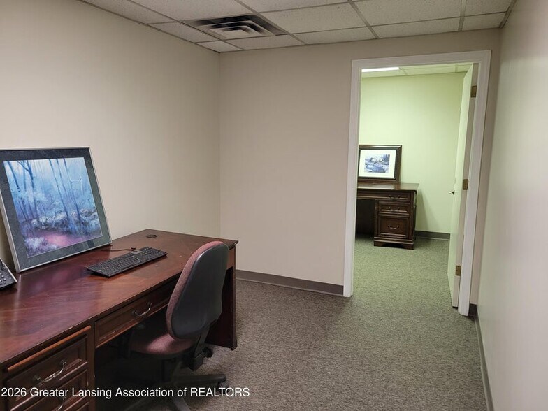 More Photos Of 108 W Higham St, Saint Johns Medical For Sale