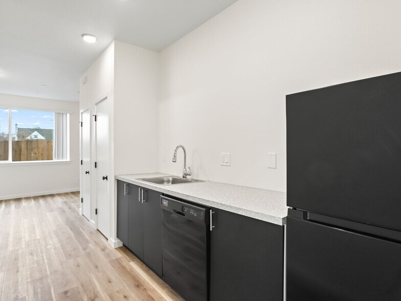 More Photos Of 4383 N Vancouver Ave, Portland Apartments For Sale