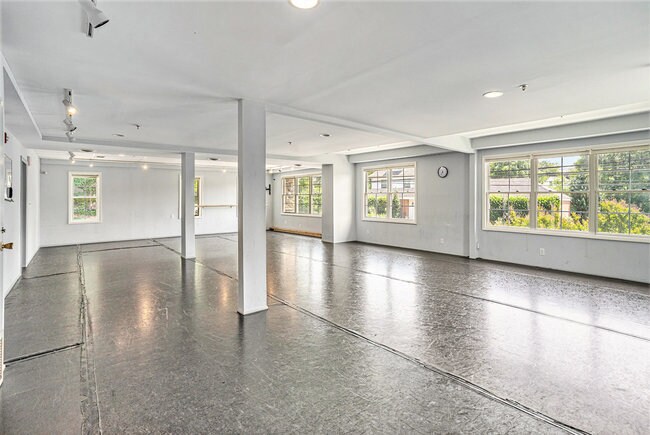 More Photos Of 813 Bethlehem Pike, Erdenheim Medical For Lease