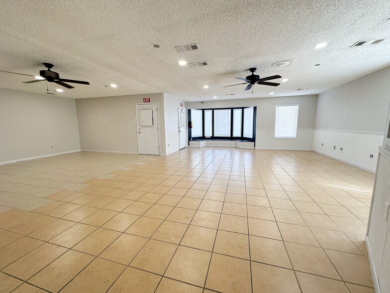 More Photos Of 2210 E Highway 190, Copperas Cove Freestanding For Sale