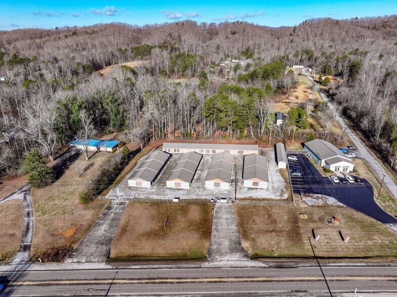 More Photos Of 3010 Roane State hwy, Harriman Self Storage For Sale