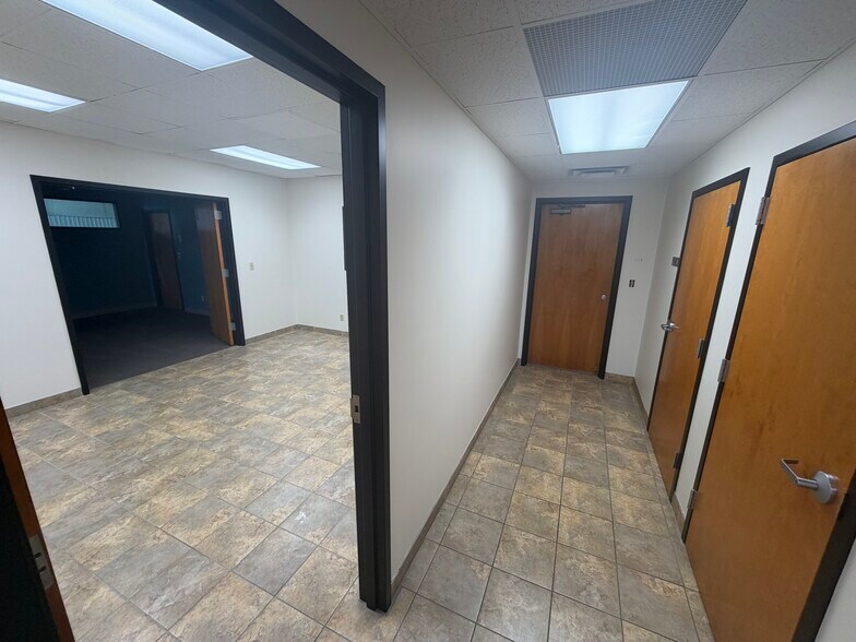 More Photos Of 111 Capital Ct, Nicholasville Industrial For Sale