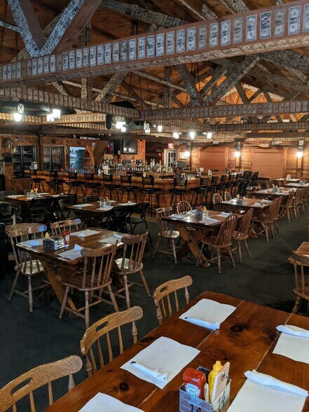 More Photos Of 32600 N State Route 44, Slate Run Hotel For Sale