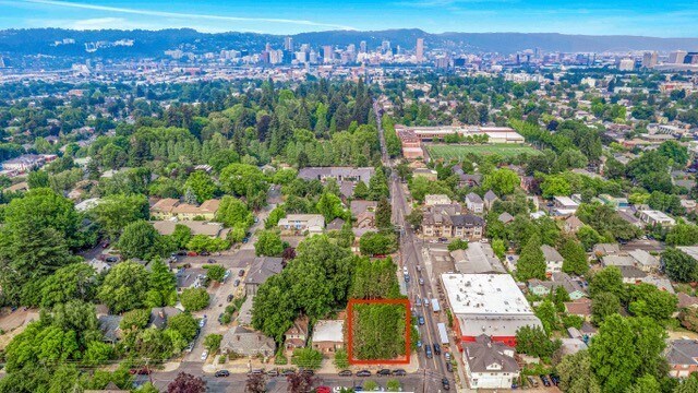 More Photos Of 2880 SE Stark St, Portland Land For Sale