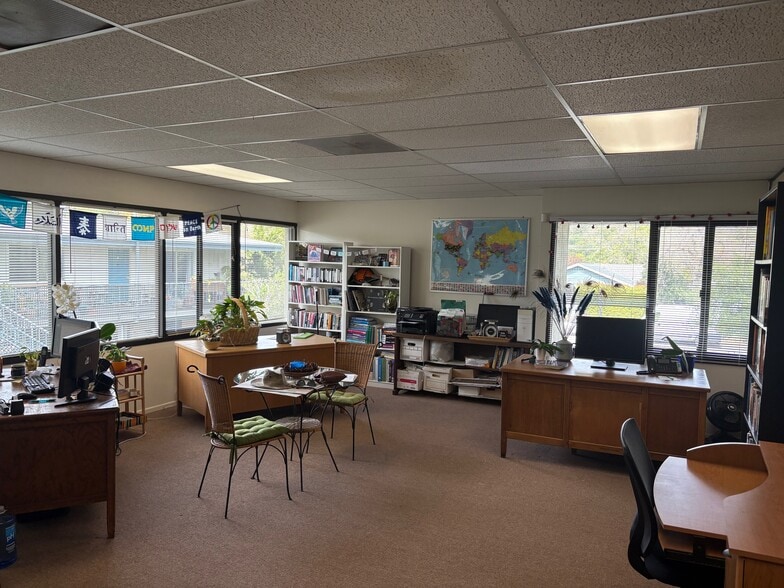 More Photos Of 402 W Ojai Ave, Ojai Office For Sale