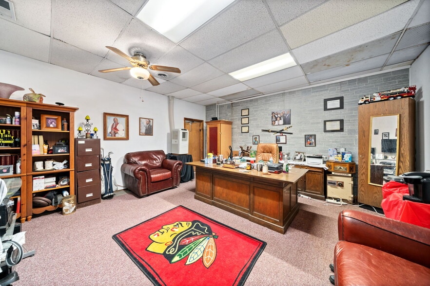 More Photos Of 632 N Albany Ave, Chicago Religious Facility For Sale