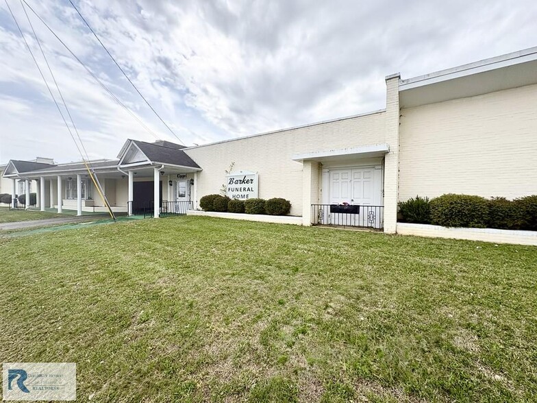More Photos Of 2025 N Main St, Danville Religious Facility For Sale