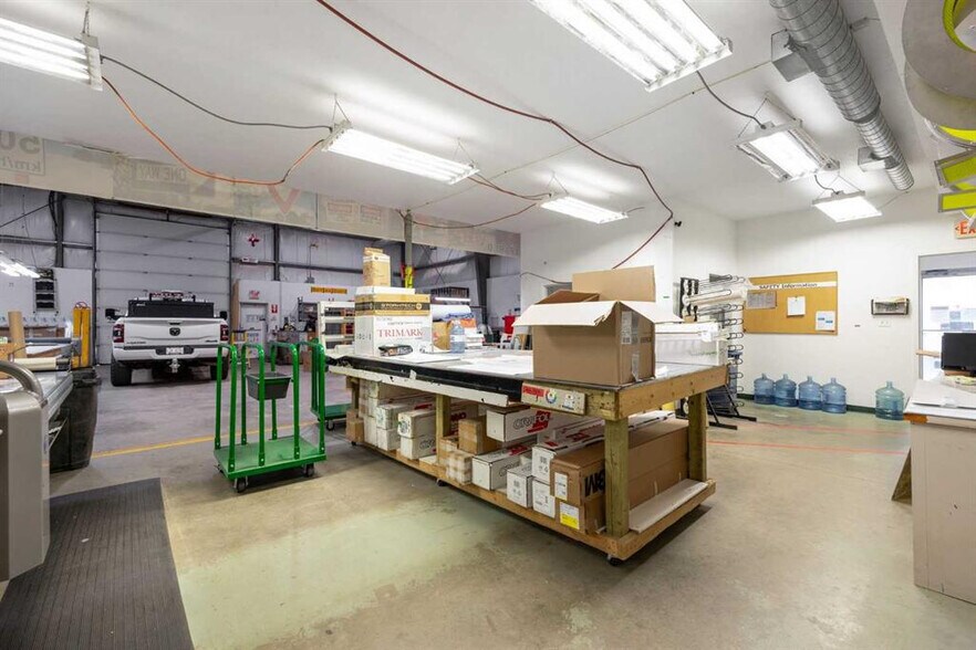 More Photos Of 195 Mackay Cres, Fort McMurray Warehouse For Sale