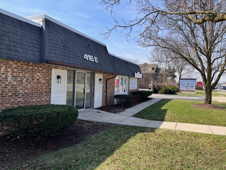 Primary Photo Of 416 E Roosevelt Rd, Wheaton Medical For Lease