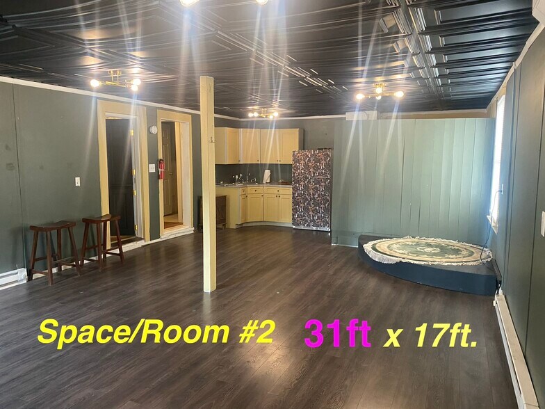 More Photos Of 7 W Bridge St, Catskill Storefront Retail Residential For Lease
