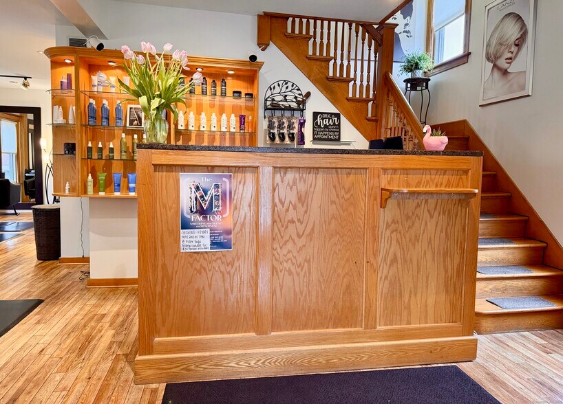 More Photos Of 449 Naubuc Ave, Glastonbury Freestanding For Sale