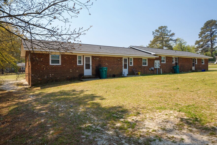 More Photos Of 1043-1053 Rulnick St, Fayetteville Apartments For Sale