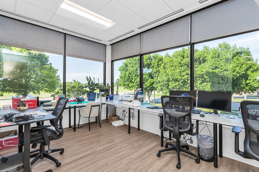 More Photos Of 5060 Tennyson Pky, Plano Medical For Sale