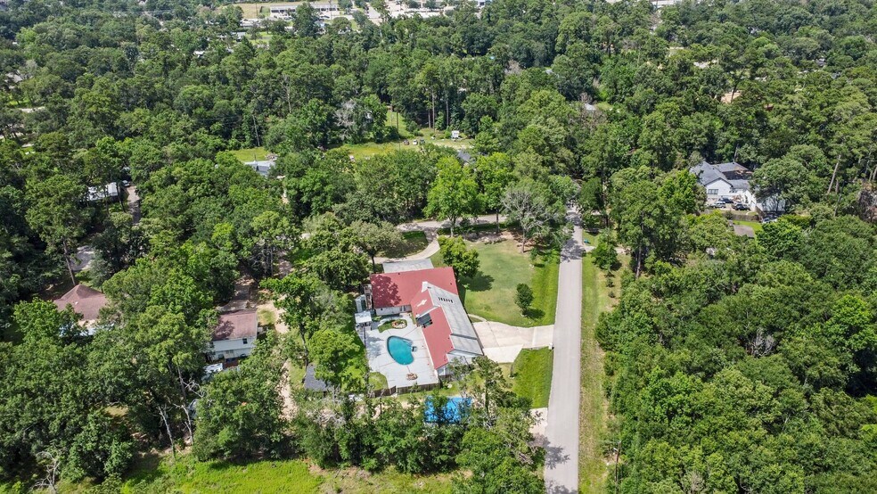 More Photos Of 2042 Teal Dr, Spring Dormitory For Sale