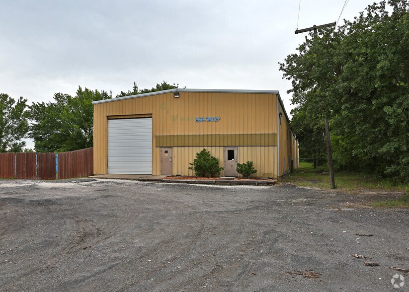 More Photos Of 7376 Rendon Bloodworth Rd, Mansfield Warehouse For Sale