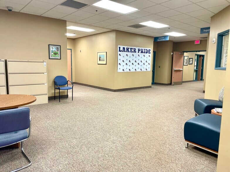 More Photos Of 4540 Tower St SE, Prior Lake Office For Sale