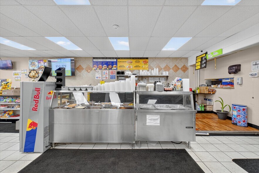 More Photos Of 4 Oscawana Lake Rd, Putnam Valley Supermarket For Sale