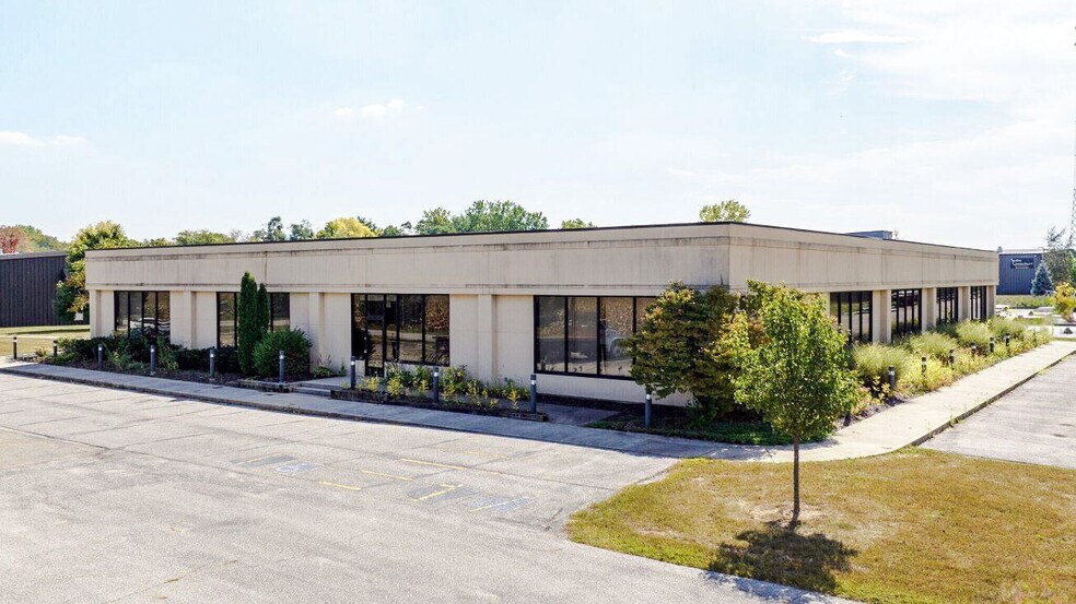 Primary Photo Of 8645 E Backwater Rd, North Webster Showroom For Sale