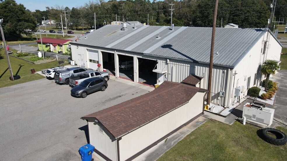 More Photos Of 5311 Castle Hayne Rd, Castle Hayne Police Fire Station For Sale