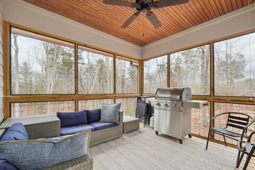 More Photos Of 1300 Preacher Campbell Rd, Clarkesville Multifamily For Sale