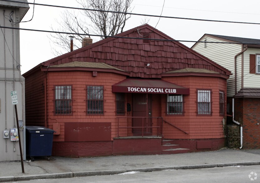 More Photos Of 68 Spruce St, Providence Lodge Meeting Hall For Lease