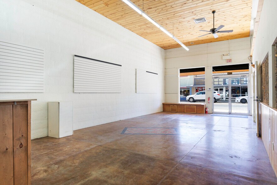 More Photos Of 403 N Florence St, Casa Grande Restaurant For Lease