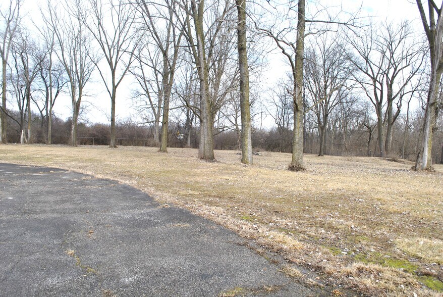 More Photos Of 2882 Johnstown Rd, Columbus Warehouse For Sale