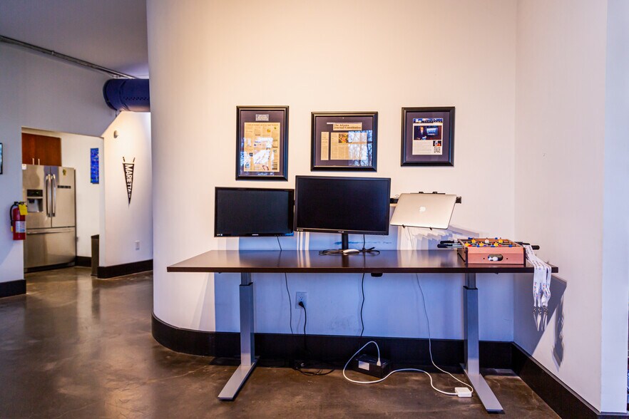 More Photos Of 319 Atlanta St, Marietta Office For Sale