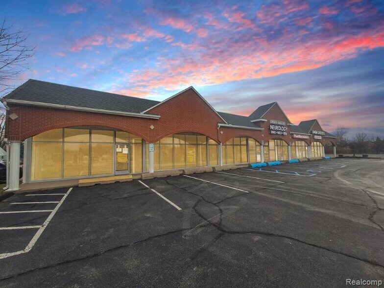 More Photos Of 14625 Telegraph Rd, Taylor Freestanding For Lease