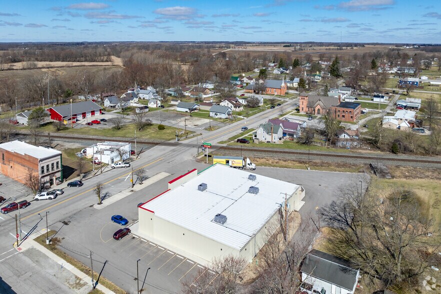 More Photos Of 56 N High St, La Rue Convenience Store For Sale