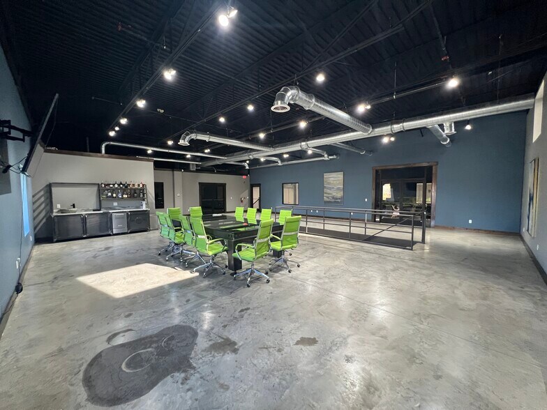 More Photos Of 2601 E 34th St, Chattanooga Warehouse For Lease