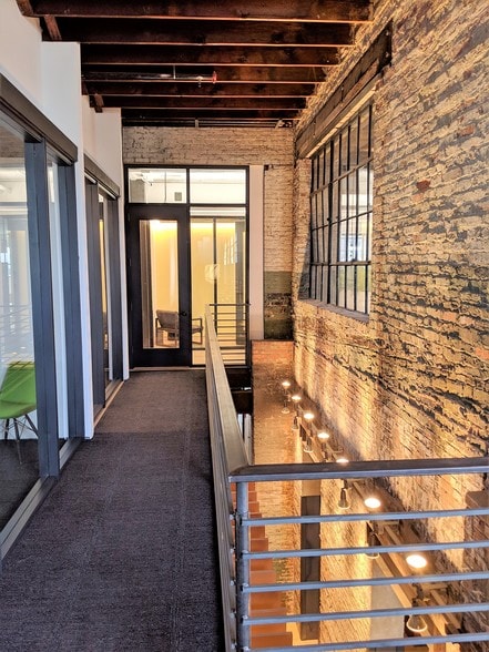 More Photos Of 333 W Ostend St, Baltimore Office For Lease