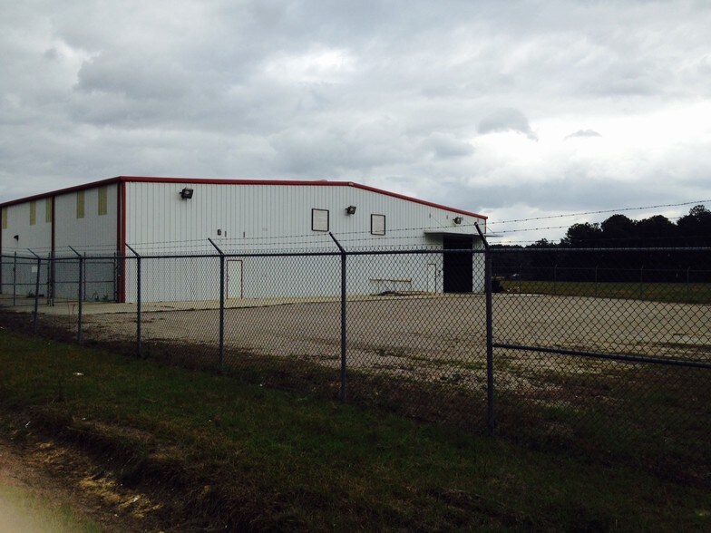 More Photos Of 19146 Highway 190 E, Hammond Warehouse For Lease