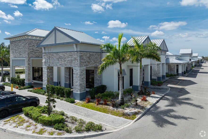 More Photos Of 7273 Vanderbilt Beach Rd, Naples General Retail For Lease