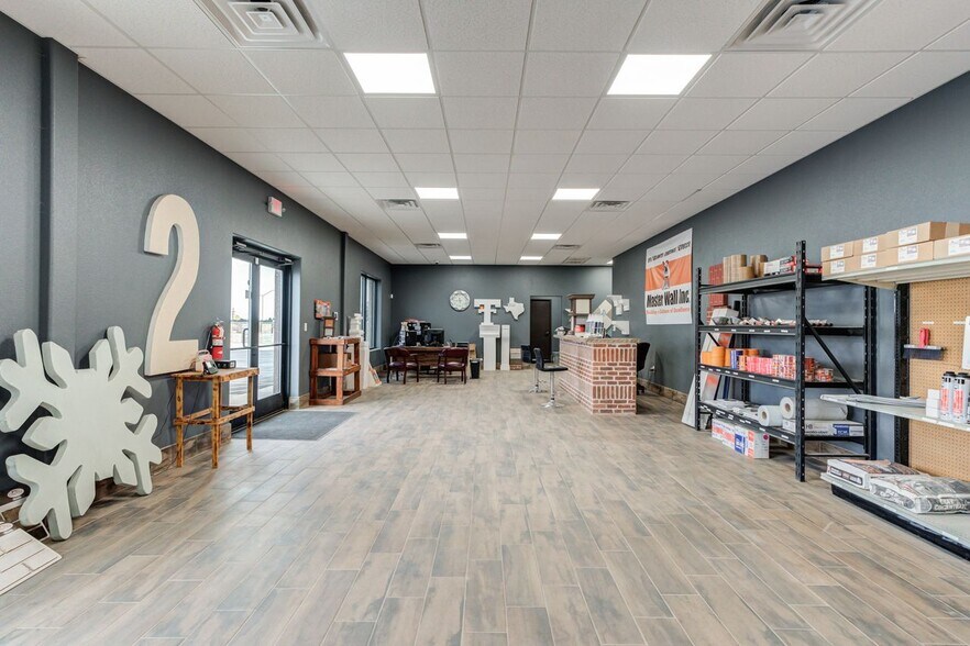 More Photos Of 4805 N Interstate 27, Lubbock Industrial For Sale