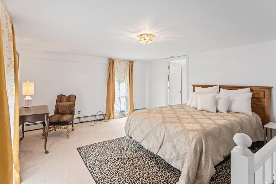 More Photos Of 211 Hanks Rd, Troy Hospitality For Sale