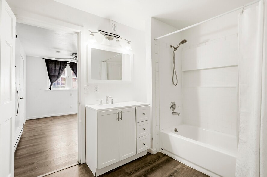 More Photos Of 404 State St, Fort Morgan Apartments For Sale