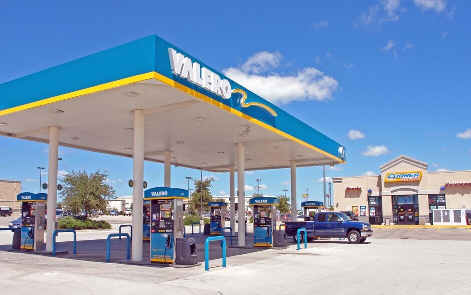 Primary Photo Of 2705 White Horse Rd, Greenville Convenience Store For Sale