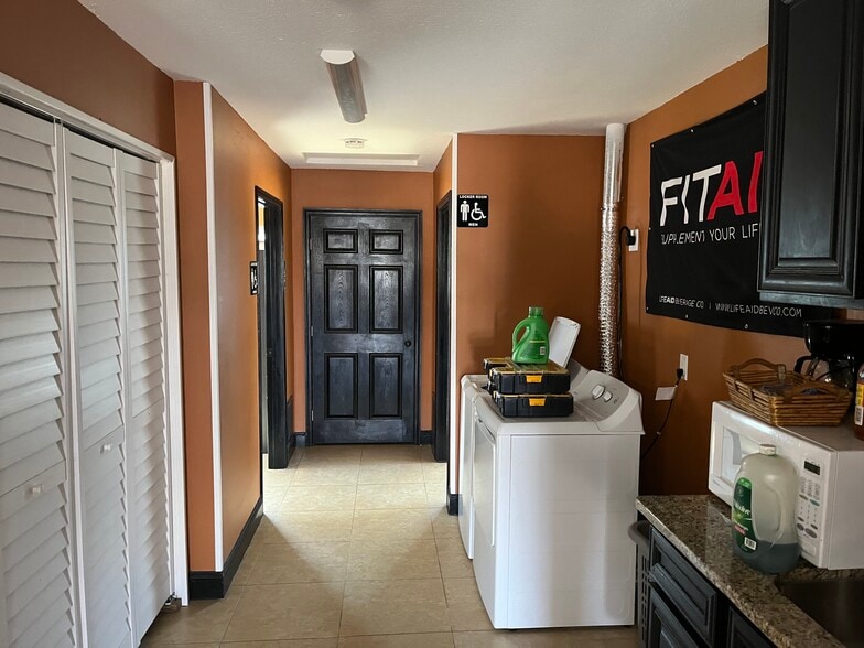 More Photos Of 3461 Peeler Rd, Jacksonville Sports And Entertainment For Sale