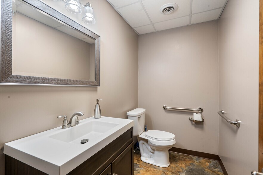 More Photos Of 1304 Hammond Ave, Superior Apartments For Sale