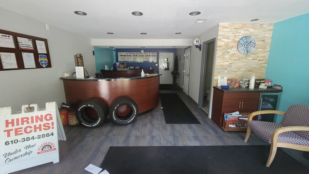 More Photos Of 330 Strode Ave, Coatesville Auto Repair For Lease