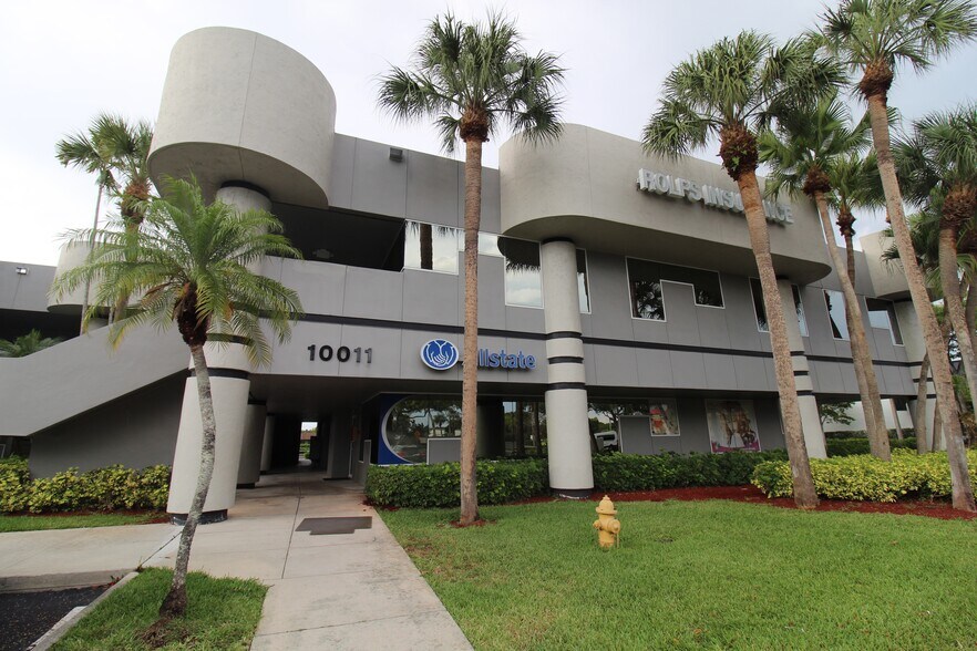 More Photos Of 10011-10031 Pines Blvd, Pembroke Pines Medical For Lease