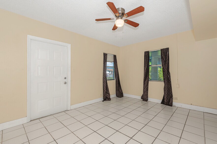 More Photos Of 416 NW 19th Ave, Fort Lauderdale Specialty For Sale