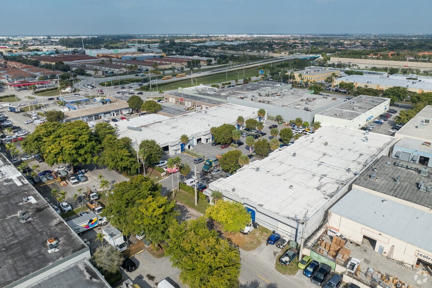 More Photos Of 2699 W 79th St, Hialeah Unknown For Lease