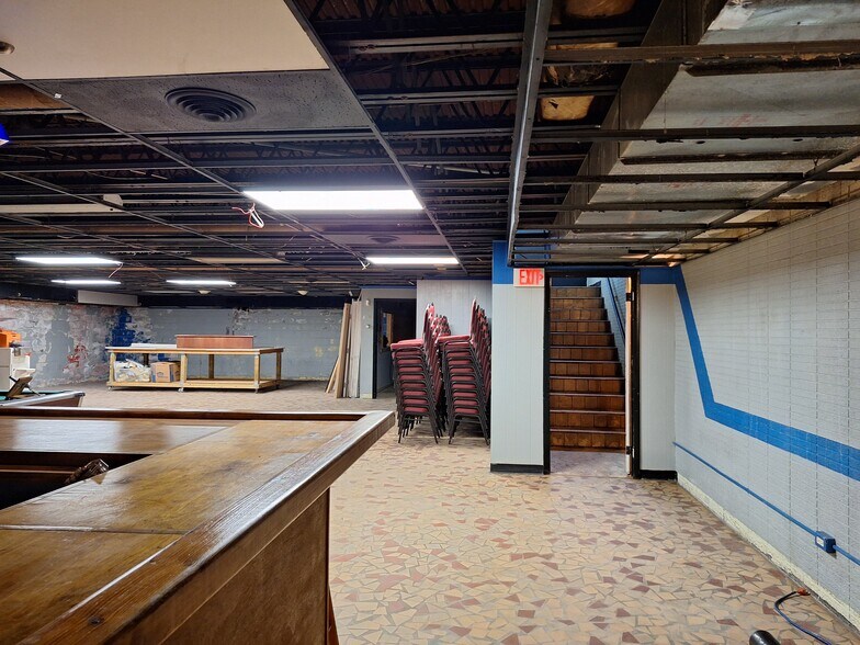 More Photos Of 525 Main St, Altavista Restaurant For Sale