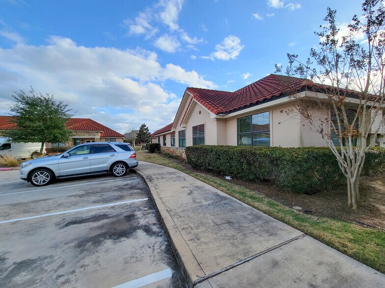 More Photos Of 4502 Riverstone Blvd, Missouri City Medical For Lease